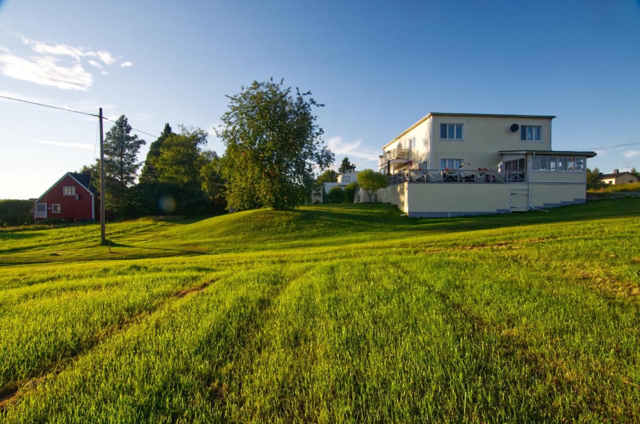 Villa Sisu Överkalix エクステリア 写真