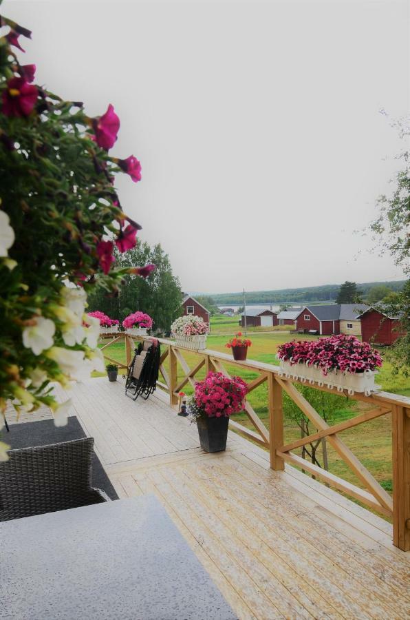 Villa Sisu Överkalix エクステリア 写真